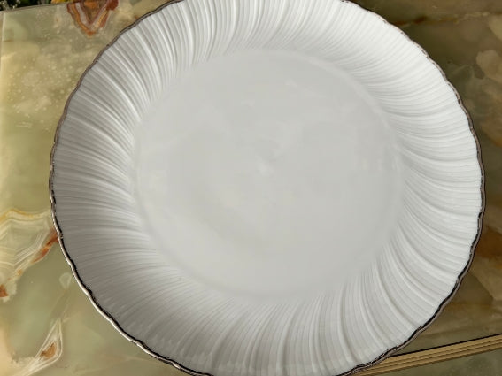 Plat rond Porcelaine de Limoges Bernardaud modèle Verdi