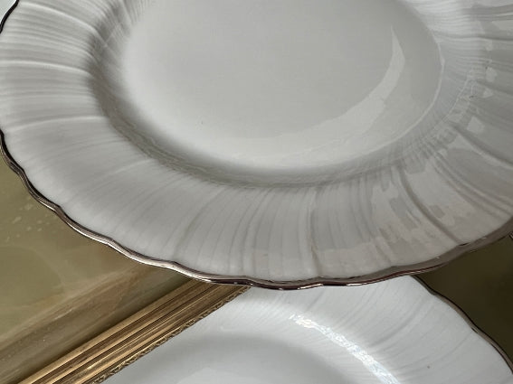 Lot de 6 assiettes blanc et argent 24,5 cm Porcelaine de Limoges Bernardaud modèle Verdi