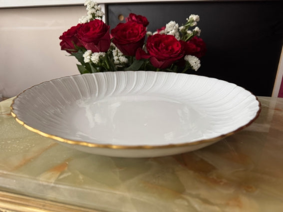 Plat rond creux Porcelaine de Limoges Bernardaud modèle Verlaine