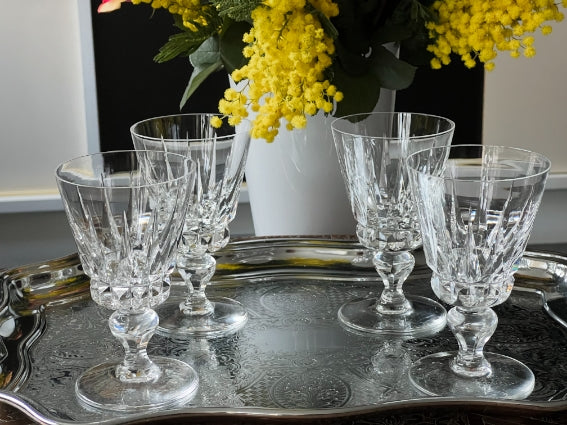  Lot de 4 verres à vin rouge Cristal Saint-Louis modèle Guernesey signés très bon état