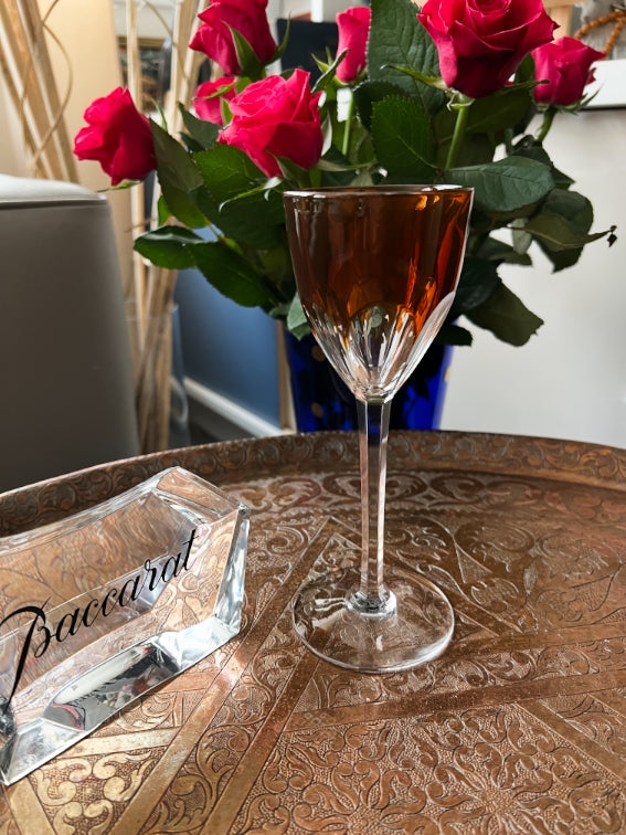 Un verre roemer Cristal Baccarat modèle Genova orange très bon état