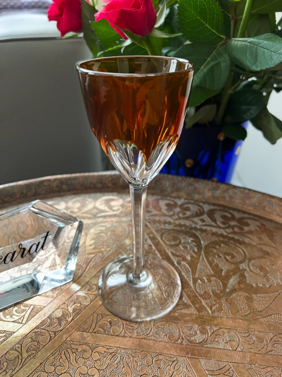 Un verre roemer Cristal Baccarat modèle Genova orange très bon état