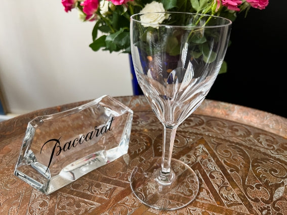 Un verre à eau 17,5 cm Cristal Baccarat modèle Genova très bon état