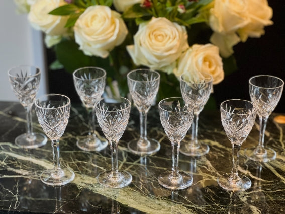 Lot de 9 verres à liqueur Cristal Saint Louis modèle Chantilly très bon état
