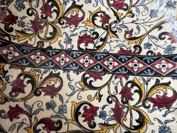 Plat melonnière faïence de Gien décor Moyen Age diamètre 27 cm