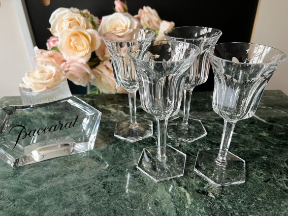 Lot de 4 verres à vin Cristal Baccarat modèle Malmaison très bon état 15,5 cm