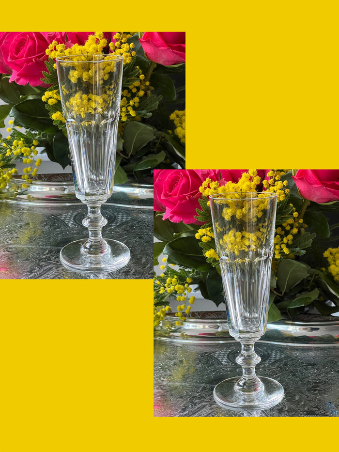 Lot de 2 flûtes à champagne Cristal Saint-Louis modèle Caton signées très bon état