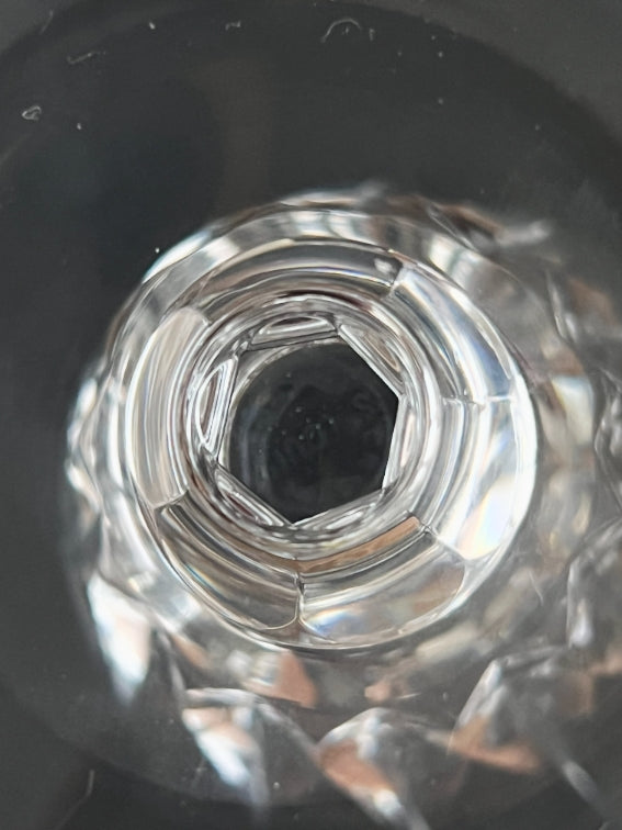 &nbsp;Lot de 4 verres à vin rouge Cristal Saint-Louis modèle Guernesey signés très bon état