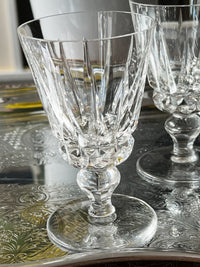 Lot de 4 verres à vin blanc Cristal Saint-Louis modèle Guernesey signés très bon état