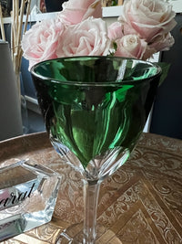 Un verre roemer Cristal Baccarat modèle Genova vert très bon état
