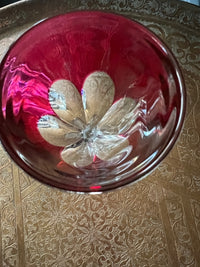 Un verre roemer Cristal Baccarat modèle Genova rouge très bon état