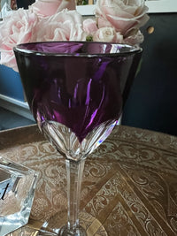 Un verre roemer Cristal Baccarat modèle Genova violet très bon état