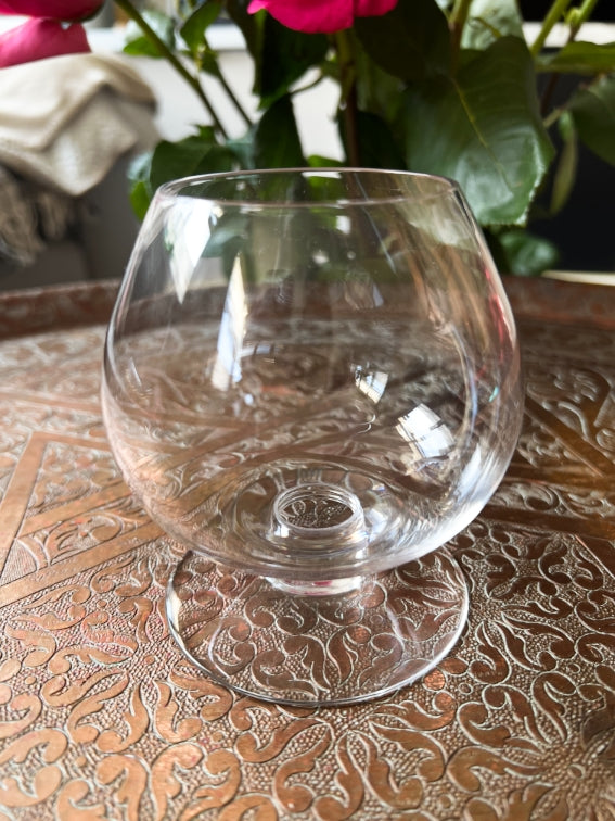 Un verre à cognac Cristal Baccarat modèle Cheverny bon état