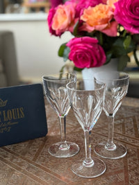 Lot de 3 verres à vin Cristal Saint Louis modèle Bristol signés très bon état