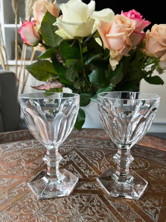 Set of 2 Baccarat Harcourt crystal red wine glasses excellent condition 13.5 cm