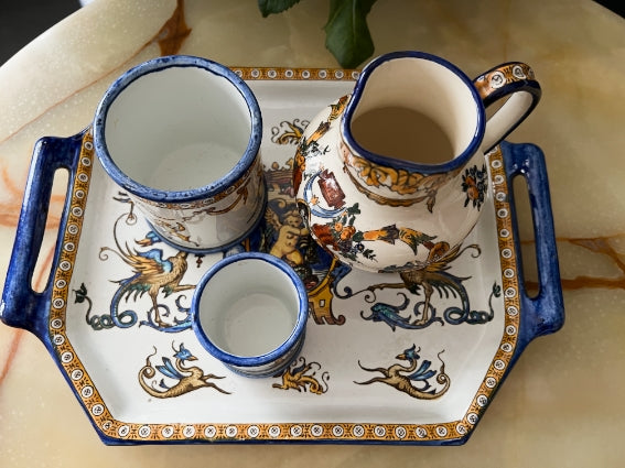 Ensemble Faïence de Gien 4 éléments motif Renaissance fond blanc