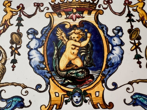 Ensemble Faïence de Gien 4 éléments motif Renaissance fond blanc