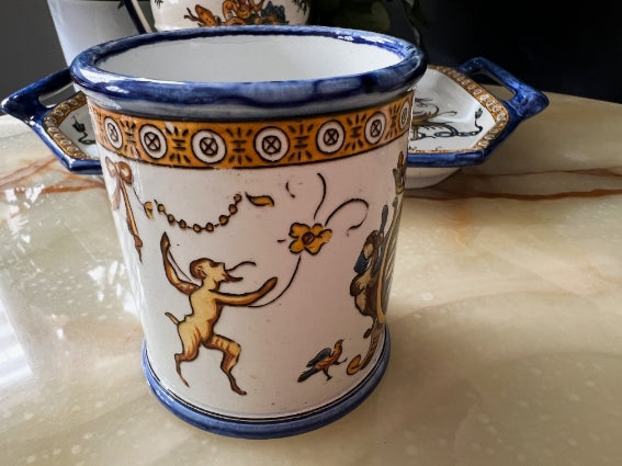 Ensemble Faïence de Gien 4 éléments motif Renaissance fond blanc
