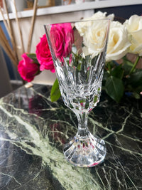 Un verre à eau Cristal Baccarat modèle d'Assas très bon état