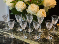 Lot de 9 verres à liqueur Cristal Saint Louis modèle Chantilly très bon état