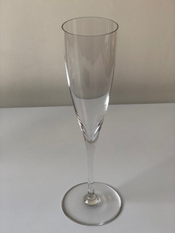 Flûte à champagne Cristal Baccarat modèle Dom Perignon très bon état