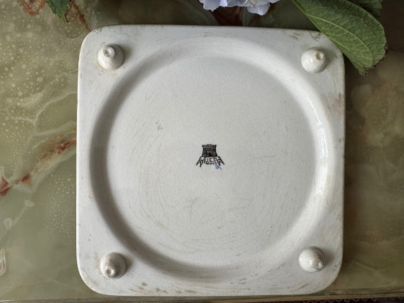 Dessous de plat faïence de Gien décor Renaissance fond bleu