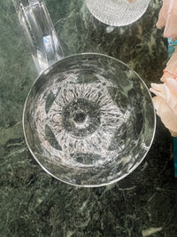 Un verre à vin Cristal Baccarat modèle Malmaison très bon état 15,5 cm